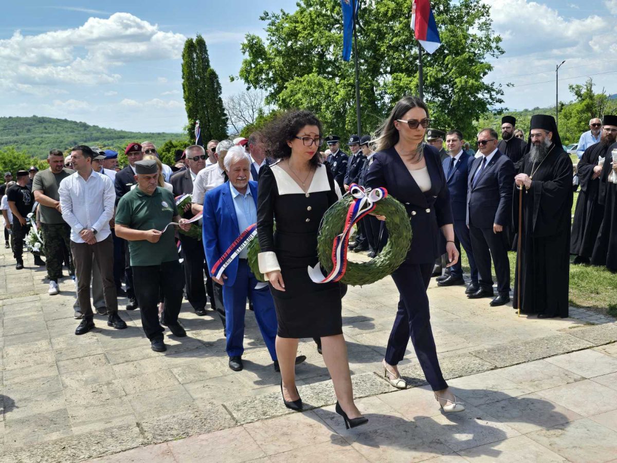 Делегација Градске општине Медијана положила венце поводом 217. годишњице Боја на Чегру