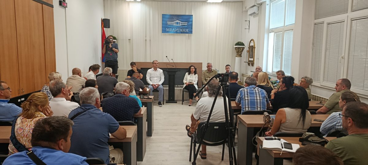 Медијана наставља улагања у уређење међублоковског простора